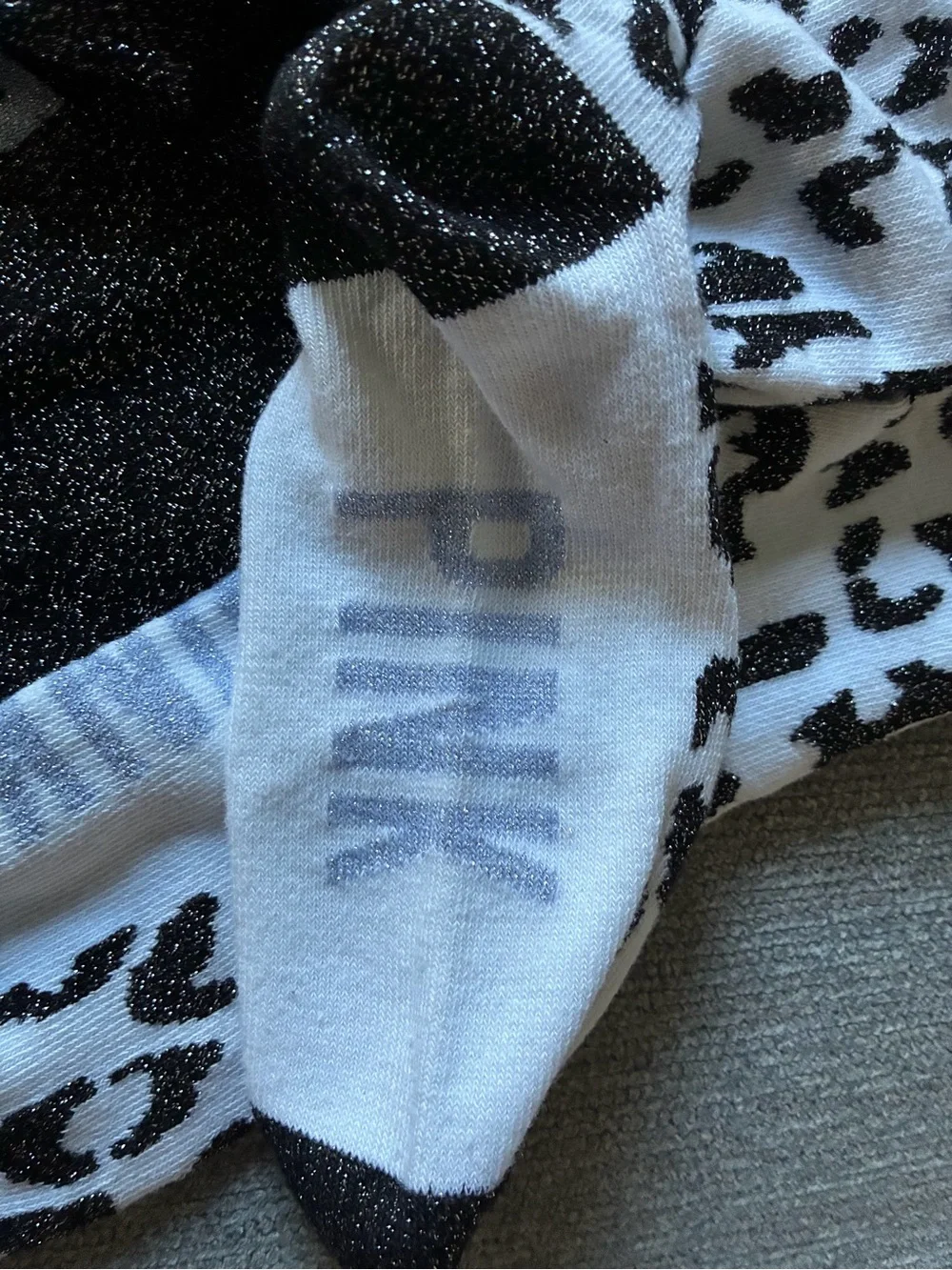 VS Pink Sparkle Black & White Leopard Crew Socks - Pack of 2